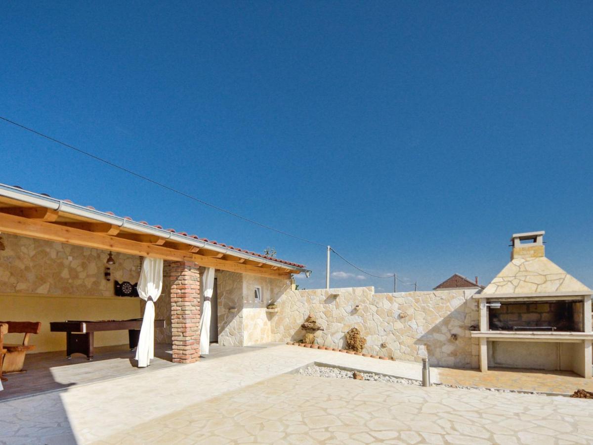 Holiday Home Frane By Interhome Lisane Tinjske Eksteriør bilde